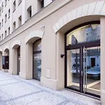 Modern Loft With Ac, Parking & Terrace By Easybnb Premium