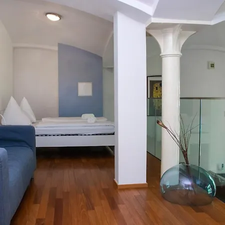 Apartment Modern With Terrace And Air Conditioning