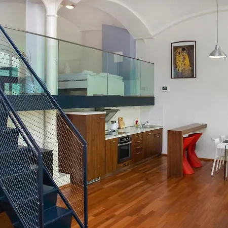 Modern With Terrace And Air Conditioning
