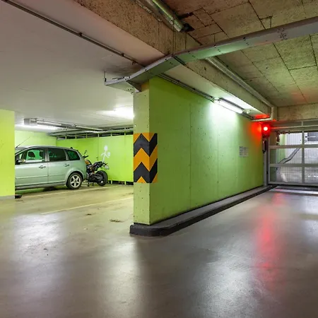 Apartament Modern With Terrace, Ac & Free Parking By Easybnb Premium