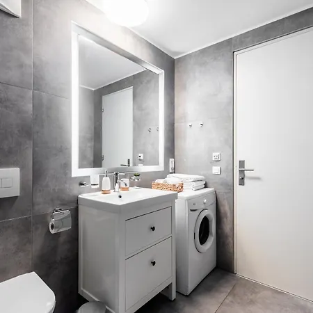 Apartament Modern Apartment With Terrace And Air Contitioning *