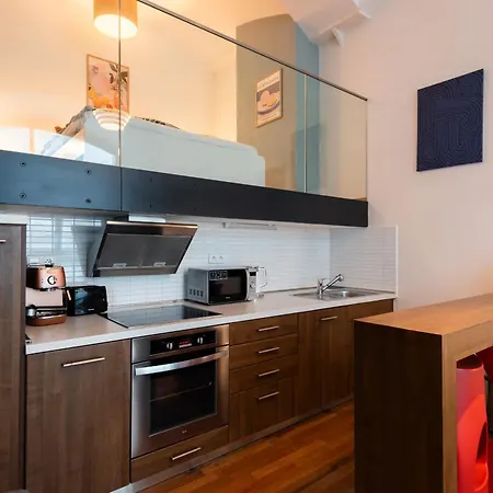 Modern With Terrace And Air Contitioning Apartamento Praga